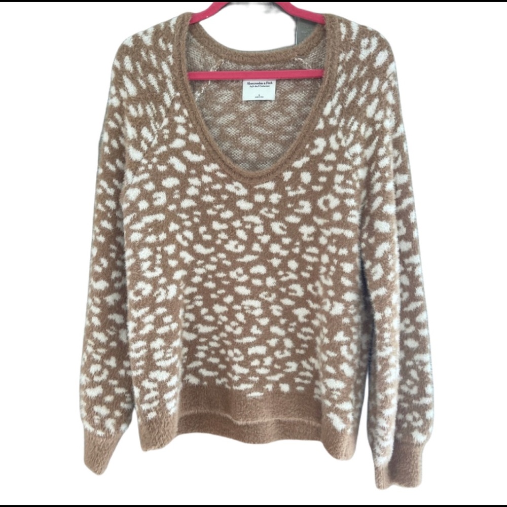 Abercrombie & Fitch fuzzy leopard sweater NWOT